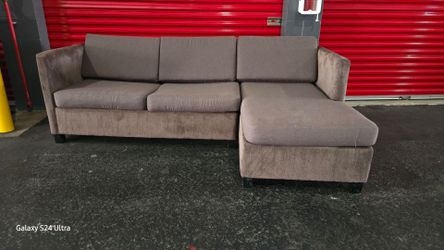 Gray Fabric Sectional Sofa with Chaise