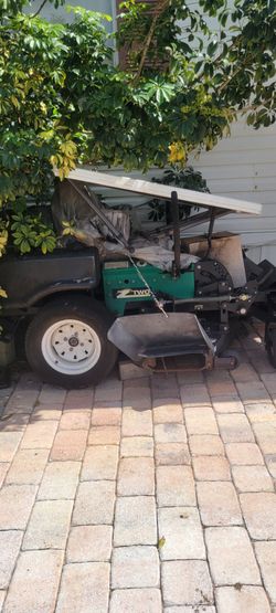 Lesco Z-Two commercial zero-turn lawn mower