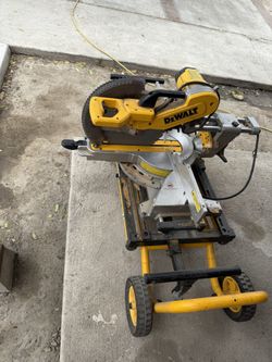 EWALT 15 Amp Corded 12 in. Double Bevel Sliding Compound Miter