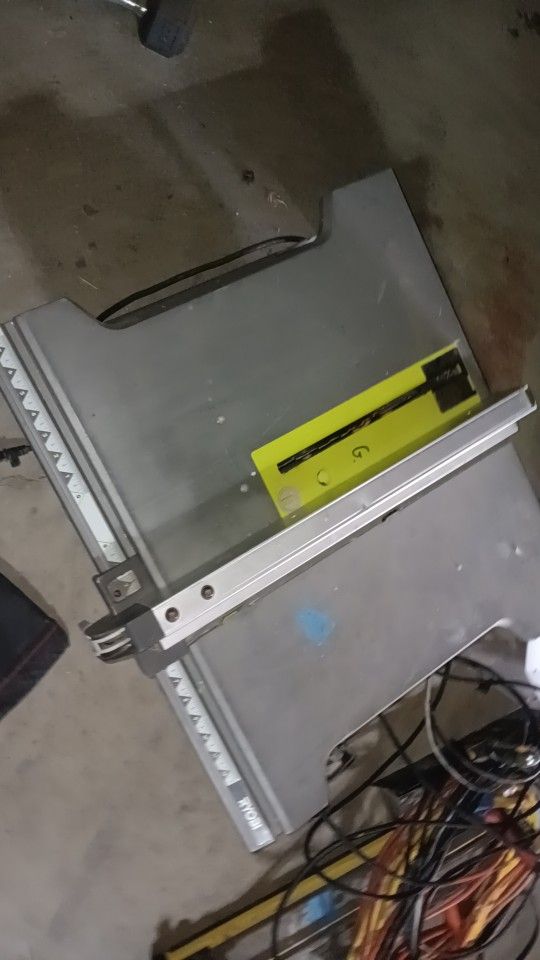 Ryobi RTS12 table saw
