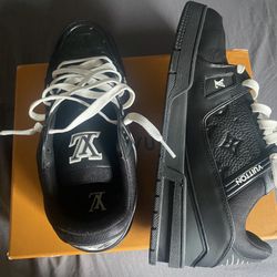 LV ARCH LIGHT TRAINERS  