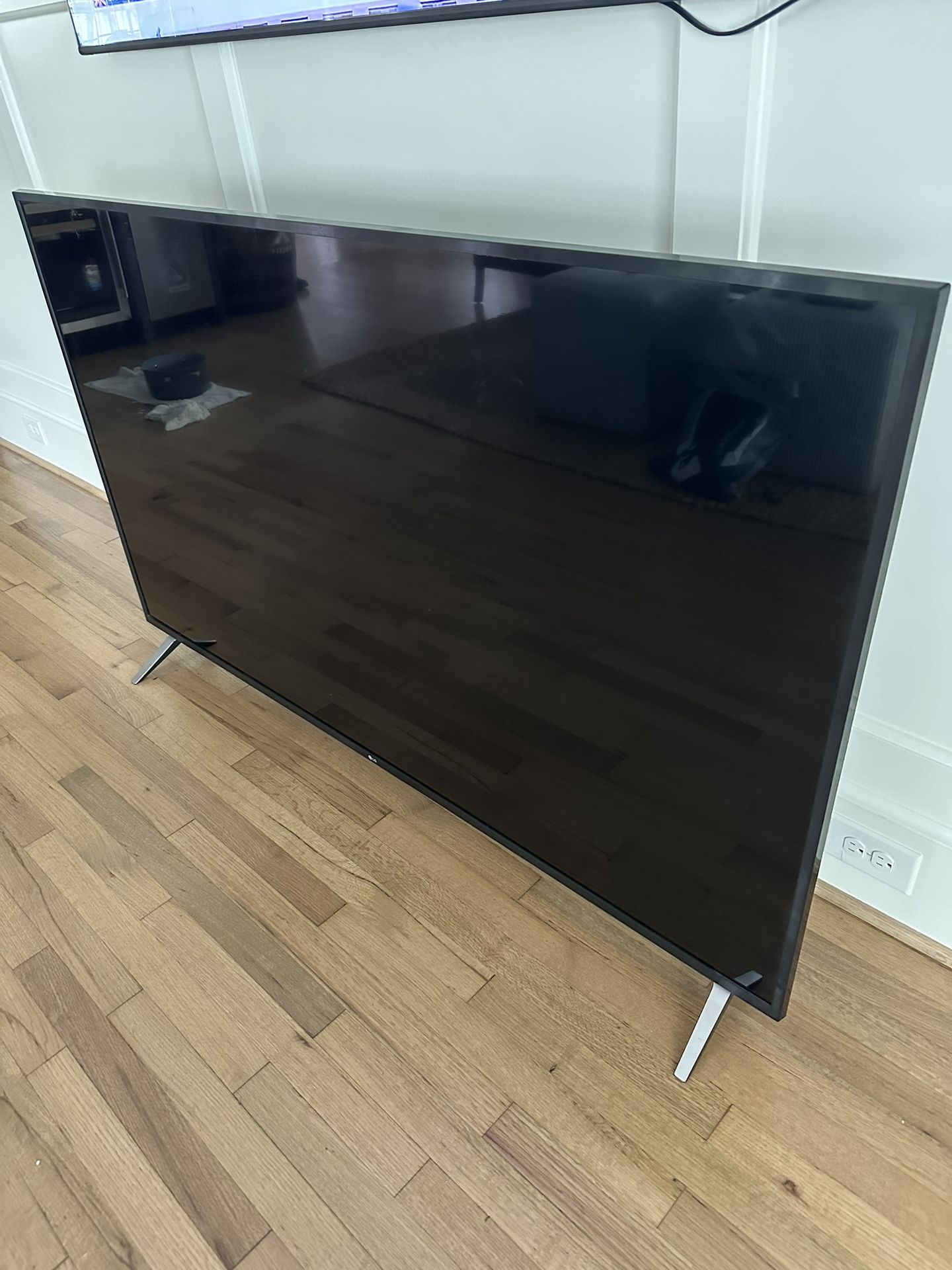 65” Lg Smart Tv