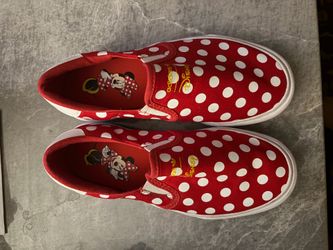Disney kids adidas shoes / size 4