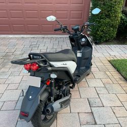 Wolf Brand Rugby Scooter