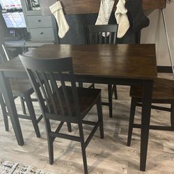 Pub Table Dining Set