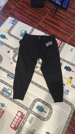 Gap sweats