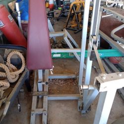 310 Chest Press - Vertical 