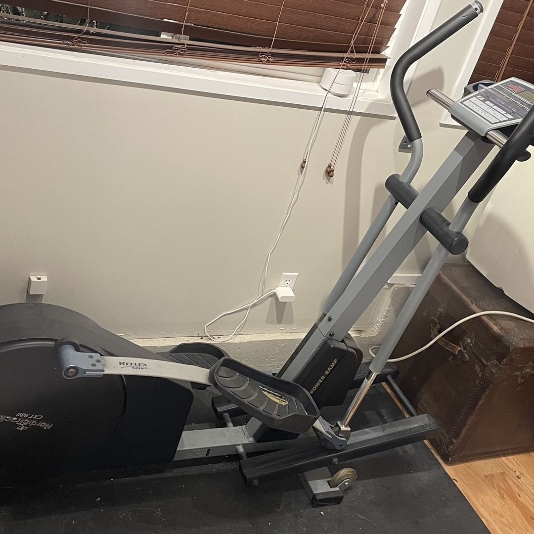Cxt 910 Elliptical Nordictrack Cxt 990 Elliptical Nordictrack Cxt