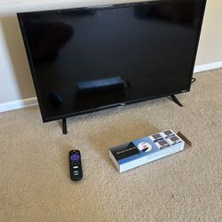 32” Inch Roku Smart Tv With Remote Control 