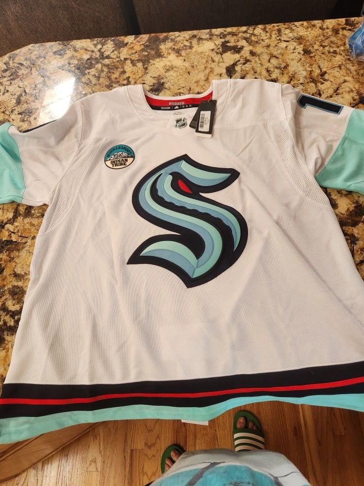 Authentic Jared McCann Seattle Kraken Jersey