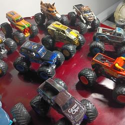 MONSTER JAM TRUCKS
