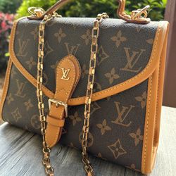 Louis Vuitton Purse