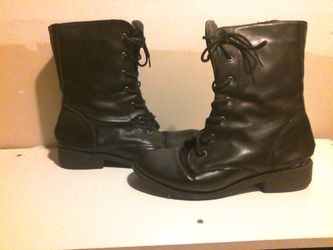 Women's boots & shoes