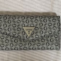 GUESS wallet