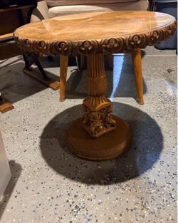 Ornate Gold Cherub Pedestal Side Table – Hollywood Regency Style