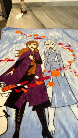 Frozen Ana and Elsa Blanket