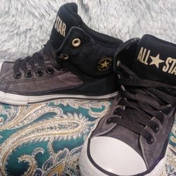 $15 Converse All Stars Shoes Size 5.5 Youth