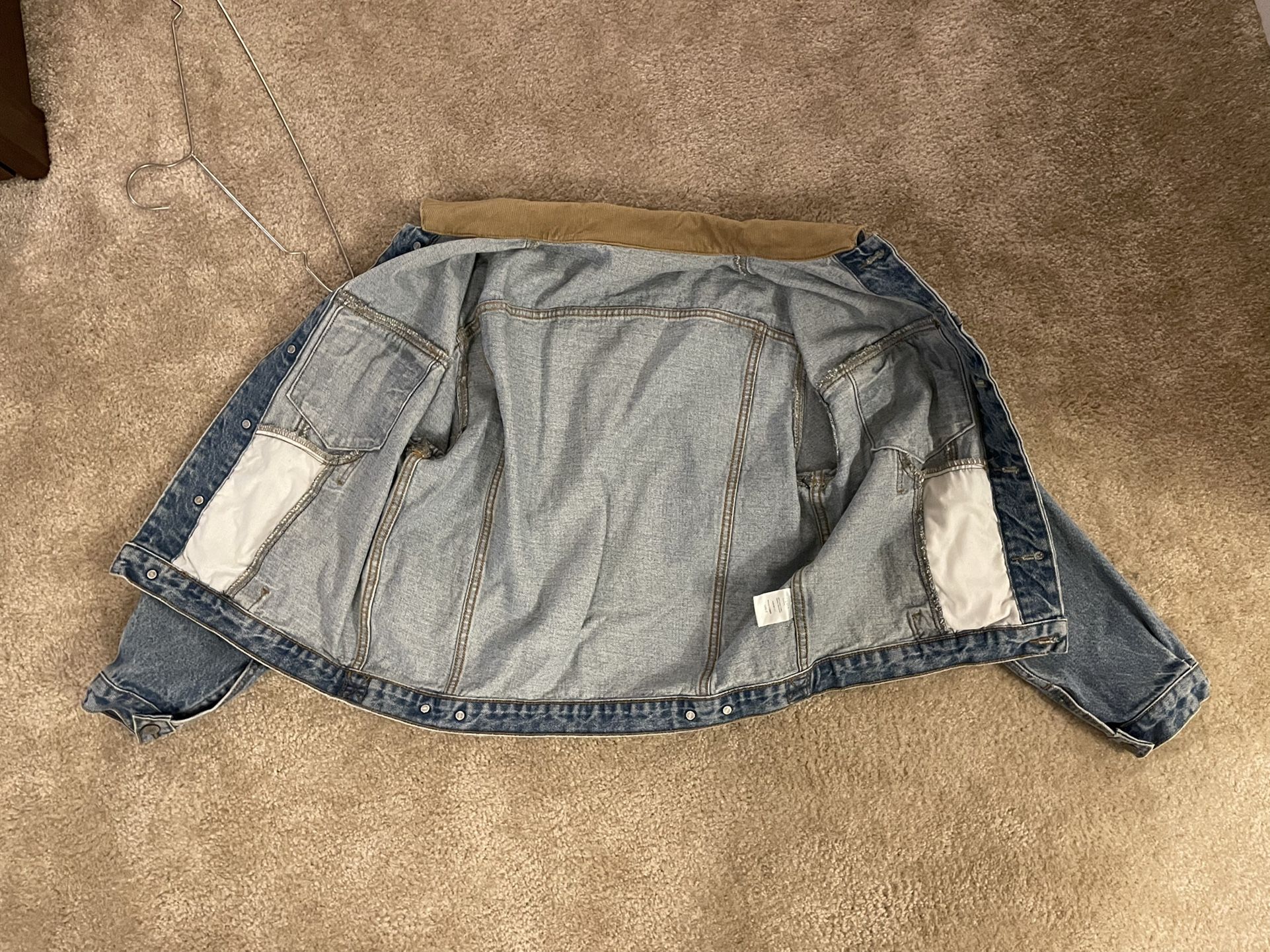 Brandy Melville Denim Jacket Tan Collar