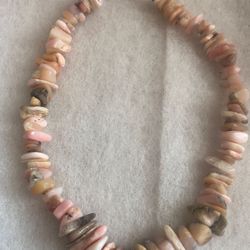 Peruvian pink color opal necklace 18’