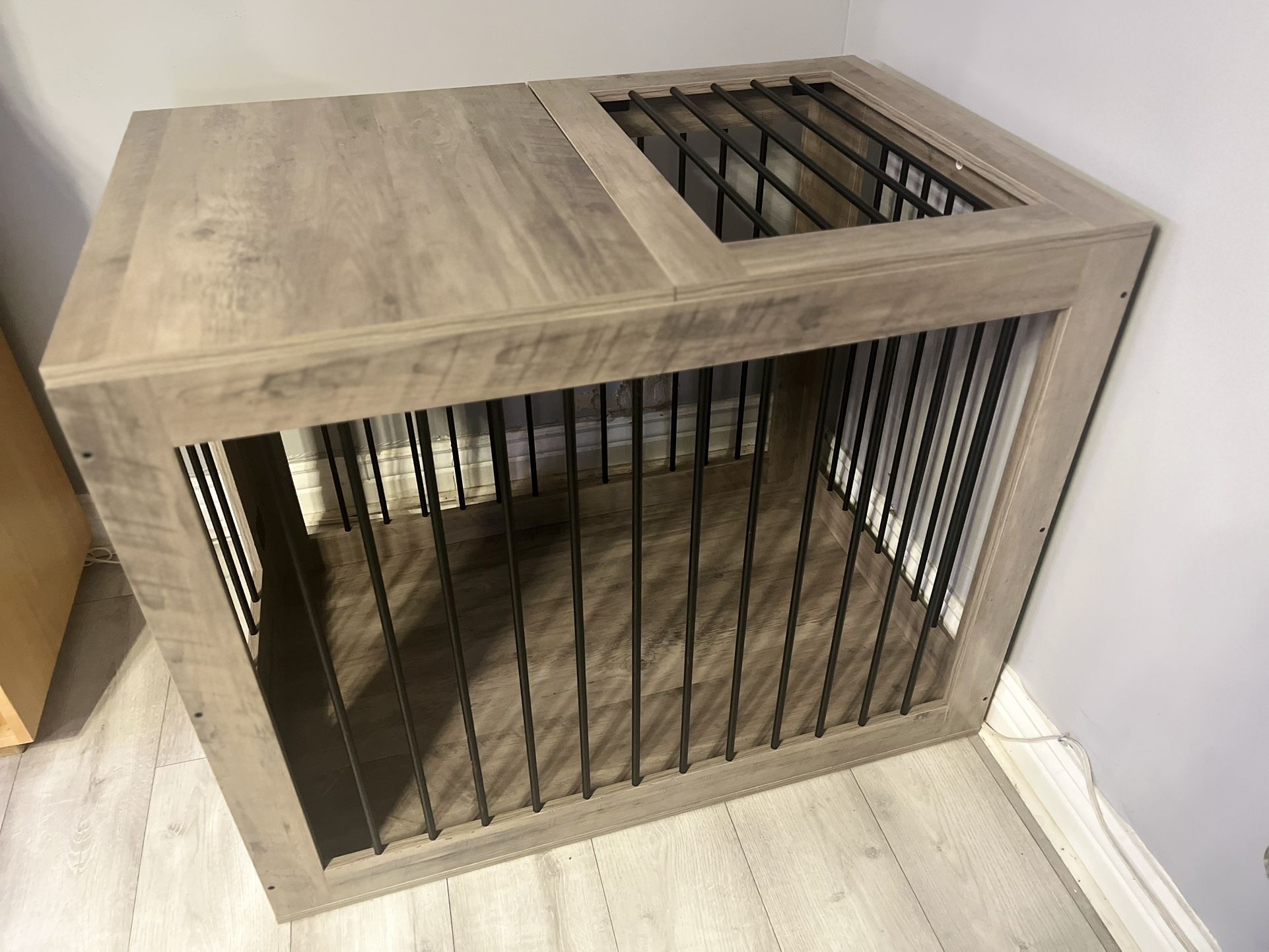 **DOG CRATE**