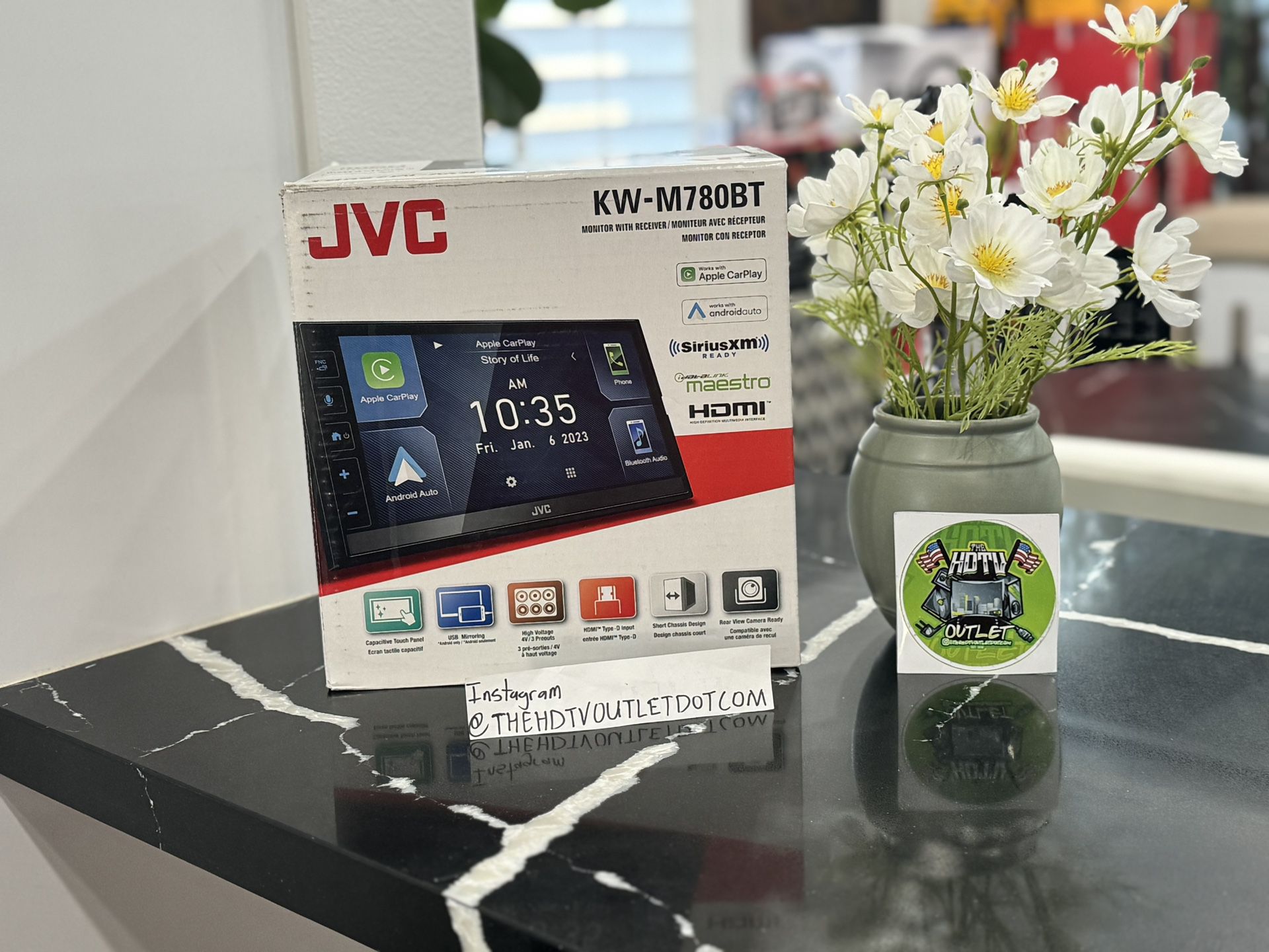 JVC 6.8” BT Digital Media Receiver 