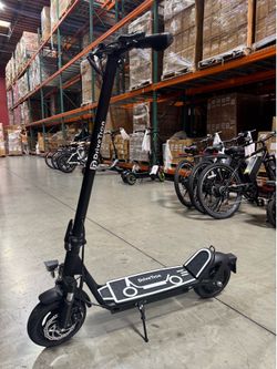 Super solid electric scooter