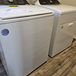 Selling  Whirlpool Washer And Dryer