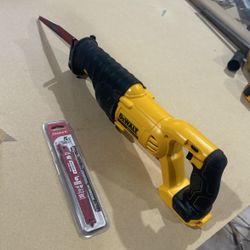 DeWalt Power Saw