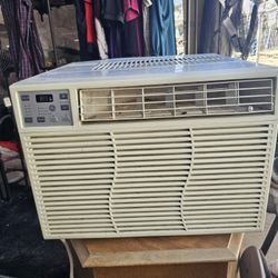GE 10,000 BTU Window Unit Air Conditioner