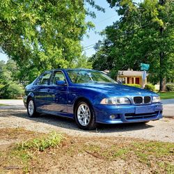 Metallic blue bmw 525i Best Offer
