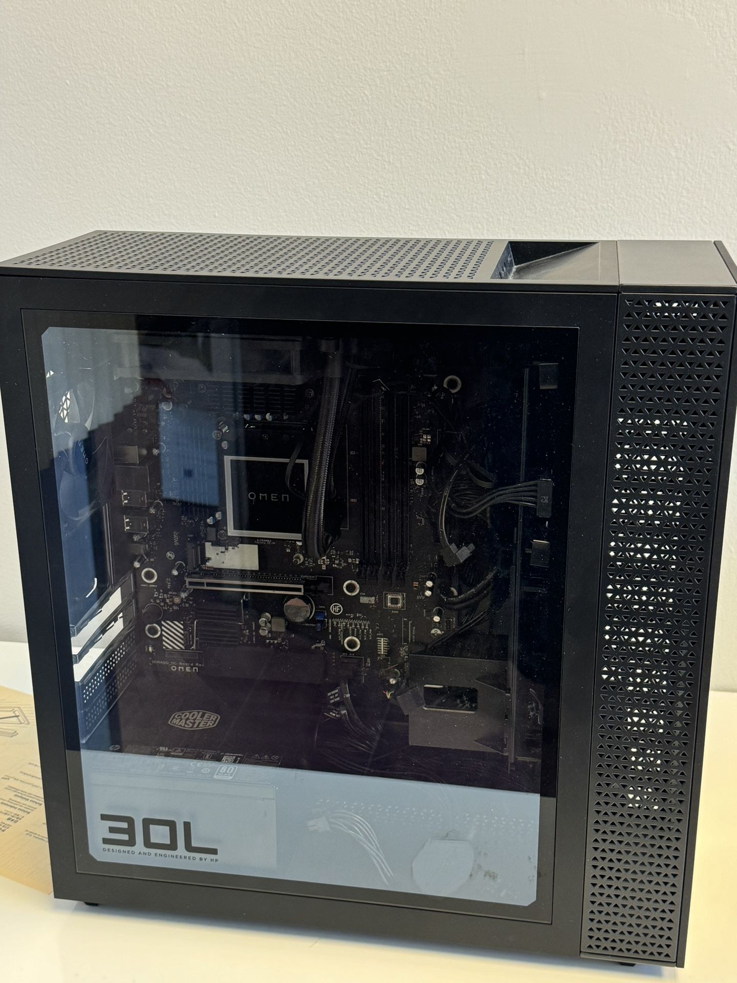 HP Omen 30L Case, Liquid Cooler, PSU