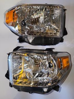14-21 Toyota Tundra Chrome Housing Pair Headlights