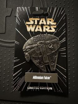 New Disney Star Wars millennium falcon pin