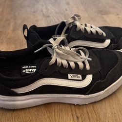 Vans Range EXP Shoe Boys Size 4.5
