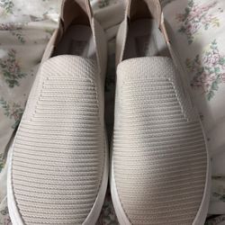 Brand New Ugg Sneakers Size 10 