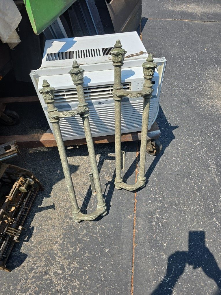 Metal Foot Board Bed Posts