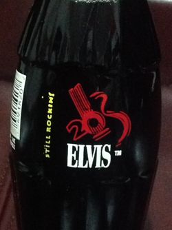 Unopened 15 Anniversary Graceland ELVIS PRESLEY COCA COLA BOTTLE 1996.