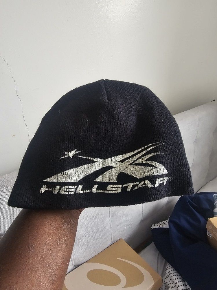 Hellstar Starry Night Beanie – Urban Necessities