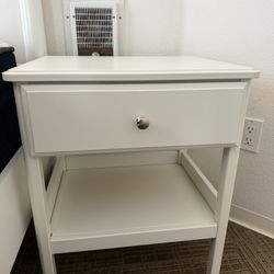 IKEA TYSSEDAL Nightstand 