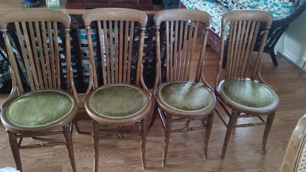 4 Antique Chair