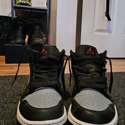 Jordan 1 "Shadow"