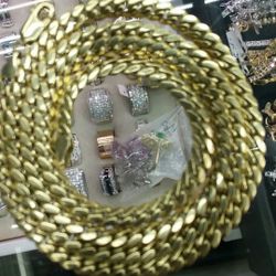 14k Gold Cuban Link Chain 24 inch long 42.1