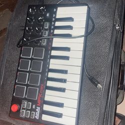 AKAI MPK MINI KEYBOARD 