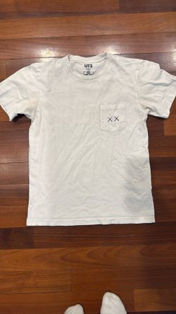 KAWS X UNIQLO T-Shirt (SIZE SMALL)