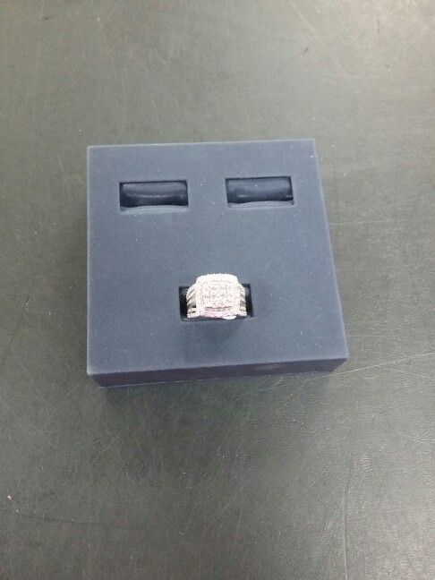 Lady's Ring 10k White Gold