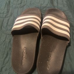 Sandlas Adidas Size 6 