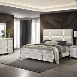 New 4 Piece Queen Bedroom Set With Queen Bed Frame Dresser Mirror And Night Stand On Sale Now