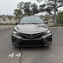 2019 Toyota Camry SE