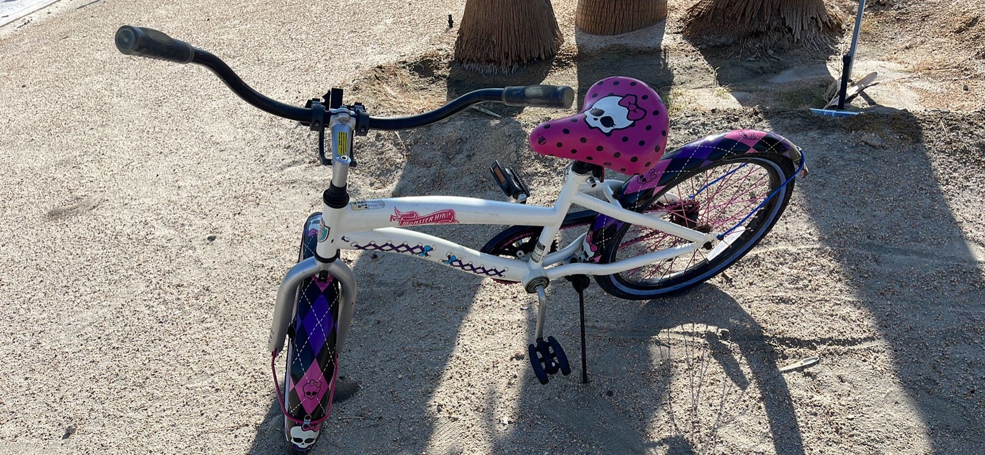Monster High Girls Bike