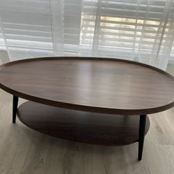 Modern Oval Coffee Table – Wood-Look Finish with Lower Shelf